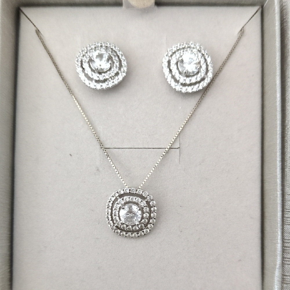 Elegant Sterling Silver Jewelry Set